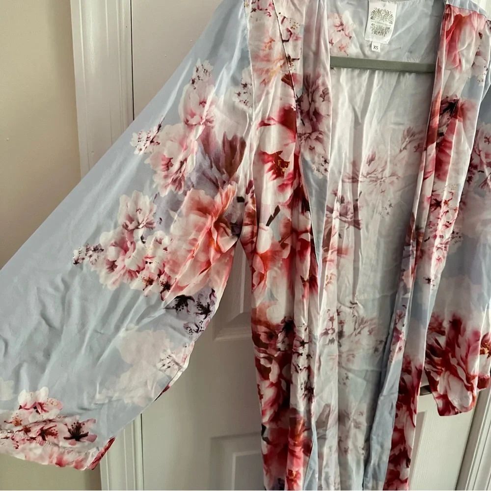 Plum Pretty Sugar Floral Rayon Bridal Robe Women’s XS - Picture 7 of 8